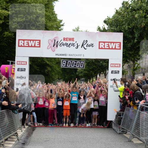 14.06.2026 - REWE Women's Run Michael Strokosch http://msf.ph/oto/9788614 14.06.2026 11:30:10 Laufen 5, 8, 00, 00, 34 meine-sportfotos.de
