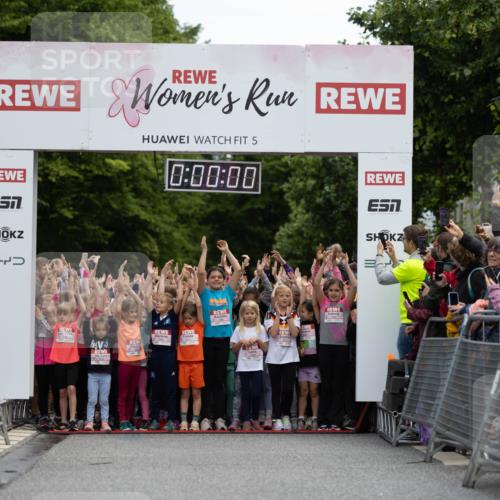 14.06.2026 - REWE Women's Run Michael Strokosch http://msf.ph/oto/9788624 14.06.2026 11:30:58 Laufen 5, 0, 00, 00, 3 meine-sportfotos.de