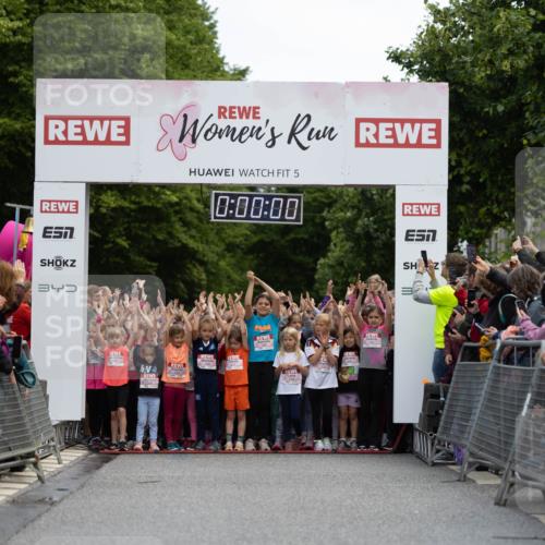 14.06.2026 - REWE Women's Run Michael Strokosch http://msf.ph/oto/9788627 14.06.2026 11:31:03 Laufen 34, 5, 0, 00, 00 meine-sportfotos.de