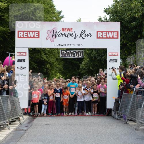14.06.2026 - REWE Women's Run Michael Strokosch http://msf.ph/oto/9788629 14.06.2026 11:32:35 Laufen 5, 0, 00, 00, 7, 34 meine-sportfotos.de