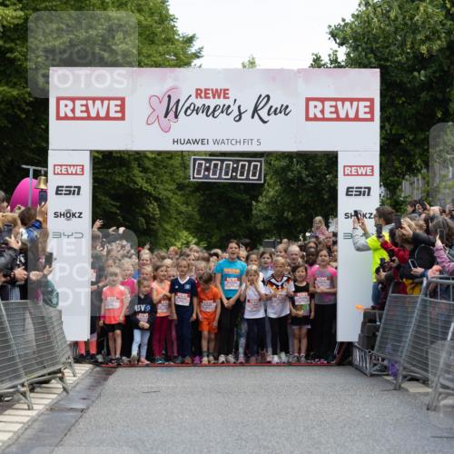 14.06.2026 - REWE Women's Run Michael Strokosch http://msf.ph/oto/9788630 14.06.2026 11:32:35 Laufen 5, 0, 00, 00, 34, 9506 meine-sportfotos.de