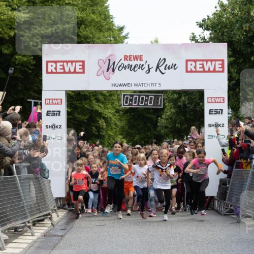 14.06.2026 - REWE Women's Run Michael Strokosch http://msf.ph/oto/9788635 14.06.2026 11:32:43 Laufen 34, 5, 0, 00, 08, 34 meine-sportfotos.de