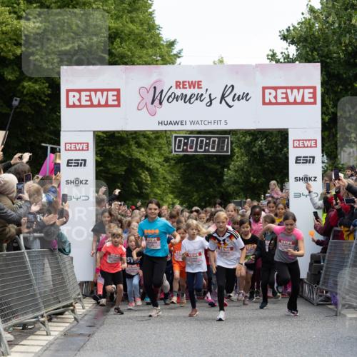 14.06.2026 - REWE Women's Run Michael Strokosch http://msf.ph/oto/9788636 14.06.2026 11:32:44 Laufen 5, 34, 0, 00, 0, 1606, 34 meine-sportfotos.de