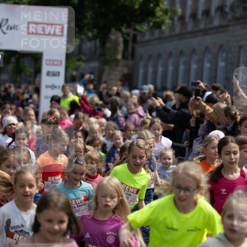 14.06.2026 - REWE Women's Run Michael Strokosch http://msf.ph/oto/9788643 14.06.2026 11:32:53 Laufen 0, 00, 10, 310, 13 meine-sportfotos.de