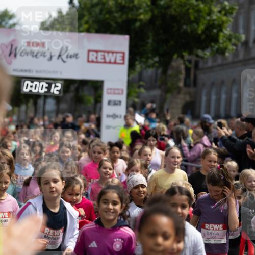 14.06.2026 - REWE Women's Run Michael Strokosch http://msf.ph/oto/9788645 14.06.2026 11:32:55 Laufen 0, 00, 12, 158, 135, 361, 195, 308 meine-sportfotos.de