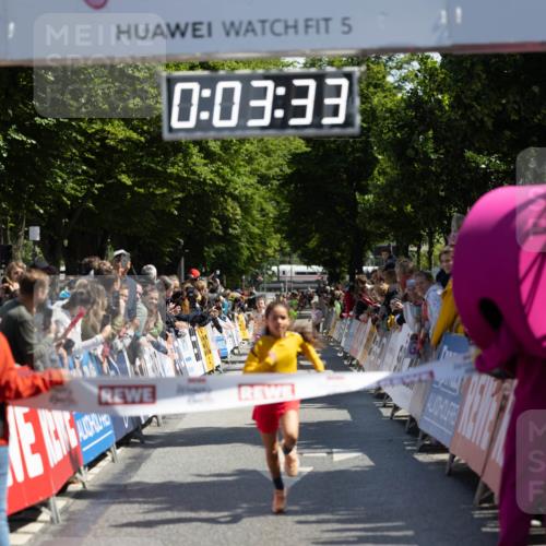 14.06.2026 - REWE Women's Run Michael Strokosch http://msf.ph/oto/9788659 14.06.2026 11:36:16 Laufen 7, 5, 0, 03, 33, 57 meine-sportfotos.de