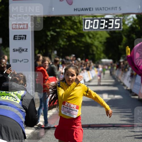 14.06.2026 - REWE Women's Run Michael Strokosch http://msf.ph/oto/9788671 14.06.2026 11:36:18 Laufen 340, 5, 0, 03, 35, 307 meine-sportfotos.de