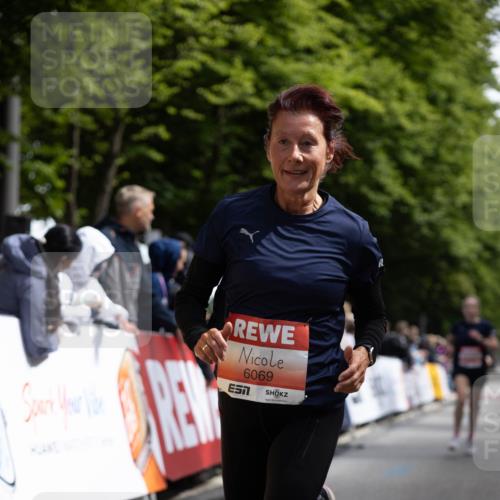 14.06.2026 - REWE Women's Run Michael Strokosch http://msf.ph/oto/9788674 14.06.2026 10:55:56 Laufen 6069 meine-sportfotos.de