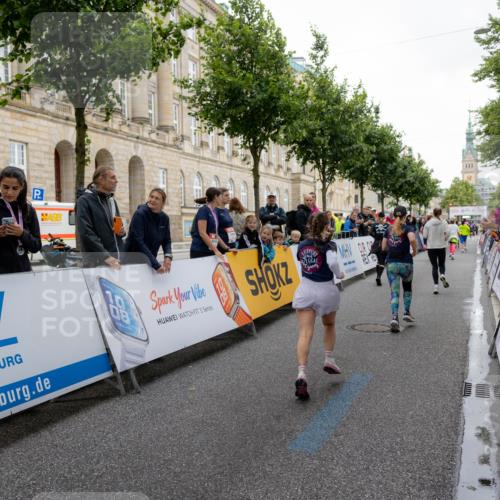 14.06.2026 - REWE Women's Run Michael Strokosch http://msf.ph/oto/9788682 14.06.2026 10:59:49 Laufen 77777788, 5 meine-sportfotos.de
