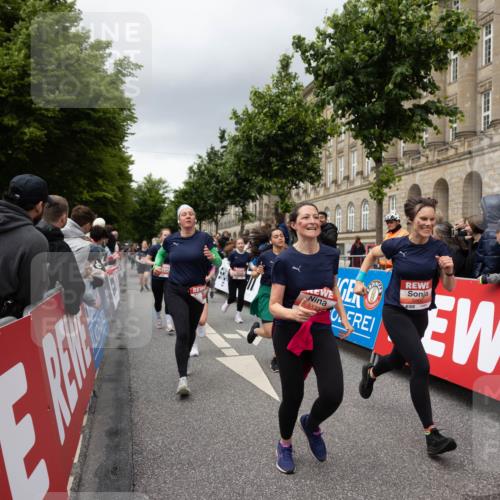 14.06.2026 - REWE Women's Run Michael Strokosch http://msf.ph/oto/9788688 14.06.2026 11:03:00 Laufen 5133 meine-sportfotos.de