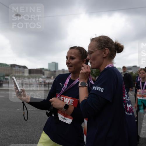 14.06.2026 - REWE Women's Run Michael Strokosch http://msf.ph/oto/9788713 14.06.2026 11:07:00 Laufen 1, 2026, 6028, 2016 meine-sportfotos.de