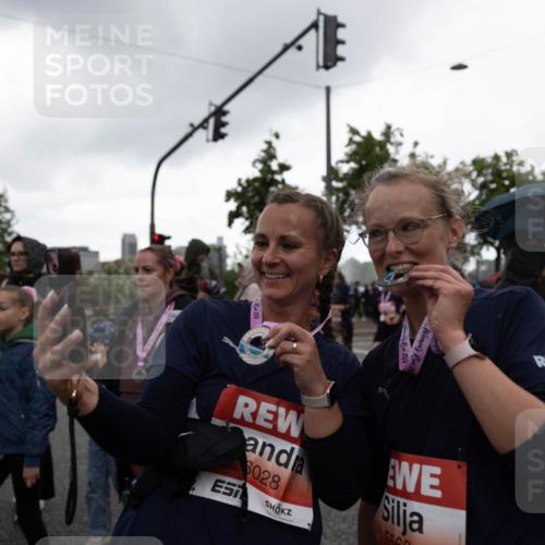 14.06.2026 - REWE Women's Run Michael Strokosch http://msf.ph/oto/9788721 14.06.2026 11:07:06 Laufen 6028, 5568 meine-sportfotos.de