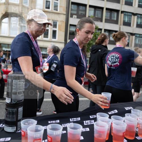 14.06.2026 - REWE Women's Run Michael Strokosch http://msf.ph/oto/9788739 14.06.2026 11:07:46 Laufen 2, 8, 0, 53, 453, 56 meine-sportfotos.de