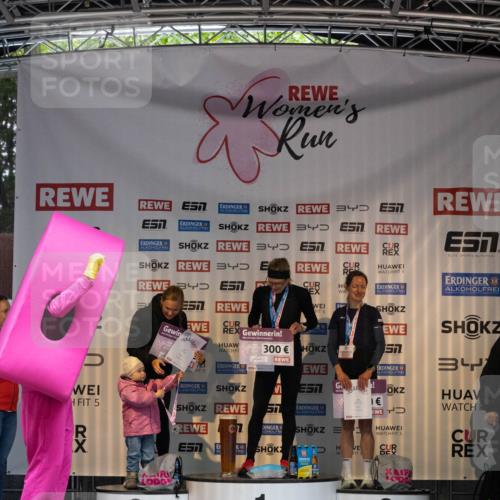 14.06.2026 - REWE Women's Run Michael Strokosch http://msf.ph/oto/9788745 14.06.2026 11:18:04 Laufen 5, 3, 3, 3, 5, 5, 300, 57, 5, 07, 1, 51, 7, 5, 2, 1, 3 meine-sportfotos.de