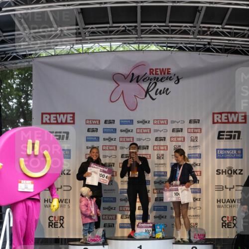 14.06.2026 - REWE Women's Run Michael Strokosch http://msf.ph/oto/9788749 14.06.2026 11:18:20 Laufen 57, 7, 3, 34, 5, 5, 100, 5, 5, 5, 10, 4, 300, 2, 1, 3 meine-sportfotos.de