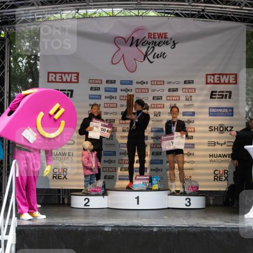14.06.2026 - REWE Women's Run Michael Strokosch http://msf.ph/oto/9788761 14.06.2026 11:18:22 Laufen 3, 3, 34, 34, 34, 5, 57, 100, 5, 151, 343, 2, 4, 5, 300, 1, 3, 5, 2 meine-sportfotos.de