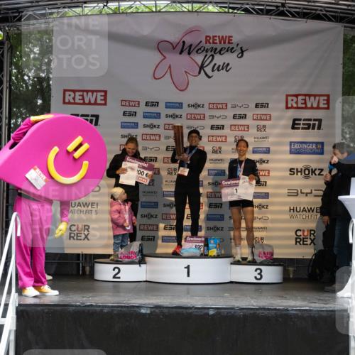 14.06.2026 - REWE Women's Run Michael Strokosch http://msf.ph/oto/9788770 14.06.2026 11:18:23 Laufen 3, 34, 34, 5, 5, 100, 57, 5, 34, 5, 300, 2, 1, 3 meine-sportfotos.de