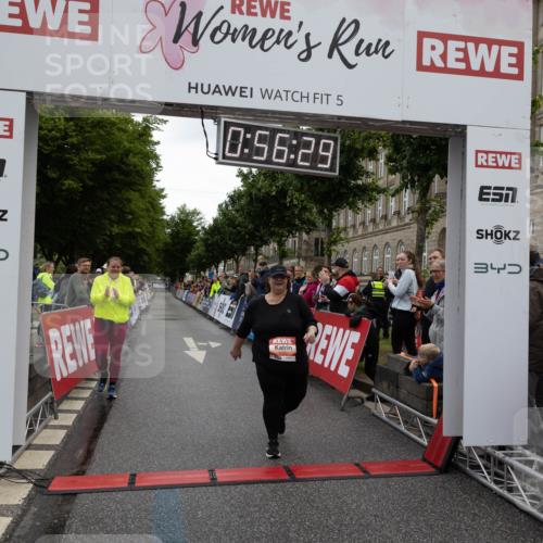 14.06.2026 - REWE Women's Run Michael Strokosch http://msf.ph/oto/9788849 14.06.2026 11:27:16 Laufen 5, 0, 56, 29, 3, 34 meine-sportfotos.de