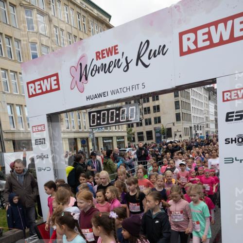 14.06.2026 - REWE Women's Run Michael Strokosch http://msf.ph/oto/9788880 14.06.2026 11:28:23 Laufen 340, 0, 00, 00, 424, 201 meine-sportfotos.de