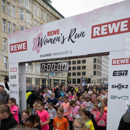 14.06.2026 - REWE Women's Run Michael Strokosch http://msf.ph/oto/9788887 14.06.2026 11:28:37 Laufen 5, 0, 00, 00, 1257, 340, 102, 237, 3 meine-sportfotos.de