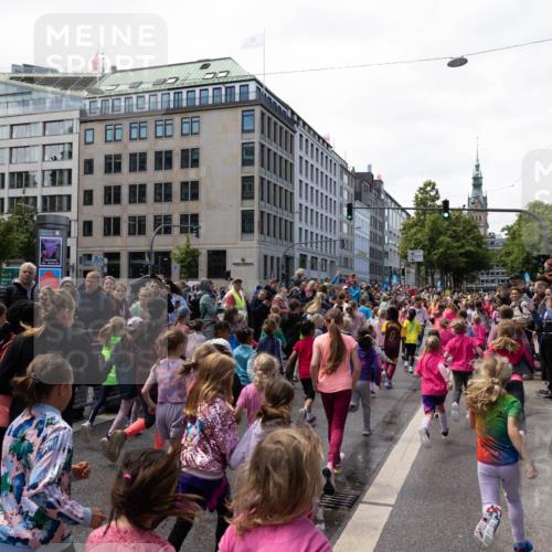14.06.2026 - REWE Women's Run Michael Strokosch http://msf.ph/oto/9788900 14.06.2026 11:33:25 Laufen 19, 30, 06, 20 meine-sportfotos.de