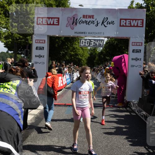14.06.2026 - REWE Women's Run Michael Strokosch http://msf.ph/oto/9788905 14.06.2026 11:36:41 Laufen 34, 5, 0, 03, 44, 34, 169 meine-sportfotos.de