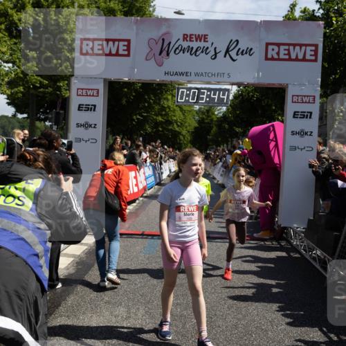 14.06.2026 - REWE Women's Run Michael Strokosch http://msf.ph/oto/9788906 14.06.2026 11:36:41 Laufen 34, 5, 0, 03, 44, 34, 169 meine-sportfotos.de