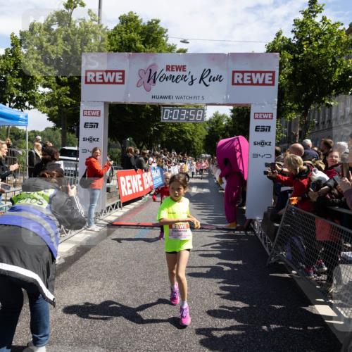 14.06.2026 - REWE Women's Run Michael Strokosch http://msf.ph/oto/9788923 14.06.2026 11:36:55 Laufen 34, 5, 0, 03, 58, 340 meine-sportfotos.de
