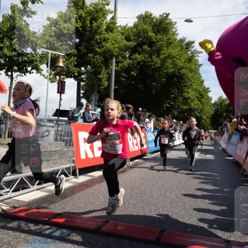 14.06.2026 - REWE Women's Run Michael Strokosch http://msf.ph/oto/9788926 14.06.2026 11:37:02 Laufen 57, 3, 157, 163 meine-sportfotos.de