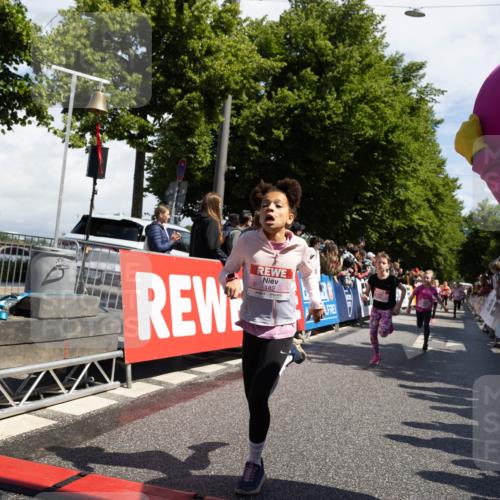 14.06.2026 - REWE Women's Run Michael Strokosch http://msf.ph/oto/9788937 14.06.2026 11:37:04 Laufen 182 meine-sportfotos.de