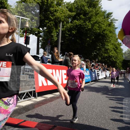 14.06.2026 - REWE Women's Run Michael Strokosch http://msf.ph/oto/9788947 14.06.2026 11:37:06 Laufen 330, 205 meine-sportfotos.de