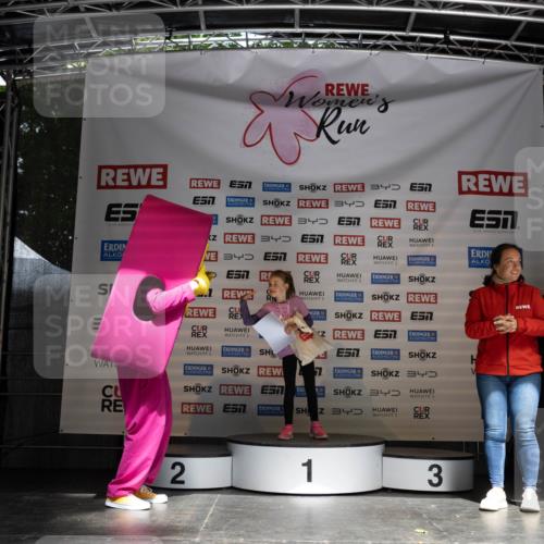 14.06.2026 - REWE Women's Run Michael Strokosch http://msf.ph/oto/9788993 14.06.2026 11:55:17 Laufen 3, 3, 3, 34, 5, 3, 5, 5, 5, 5, 7, 34, 34, 34, 5, 5, 2, 1, 3 meine-sportfotos.de