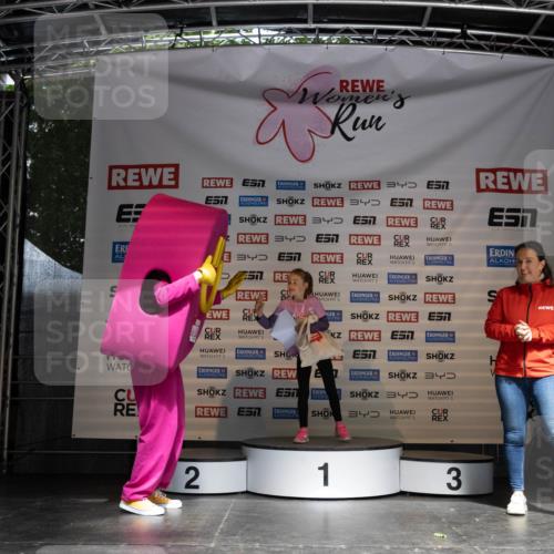 14.06.2026 - REWE Women's Run Michael Strokosch http://msf.ph/oto/9788999 14.06.2026 11:55:18 Laufen 34, 3, 3, 4, 5, 5, 57, 5, 5, 5, 7, 5, 34, 34, 4, 5, 2, 1, 3 meine-sportfotos.de
