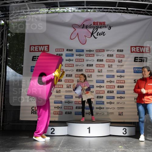 14.06.2026 - REWE Women's Run Michael Strokosch http://msf.ph/oto/9789000 14.06.2026 11:55:18 Laufen 3, 7, 3, 57, 34, 7, 3, 7, 5, 5, 5, 5, 7, 34, 34, 5, 4, 5, 2, 1, 3 meine-sportfotos.de