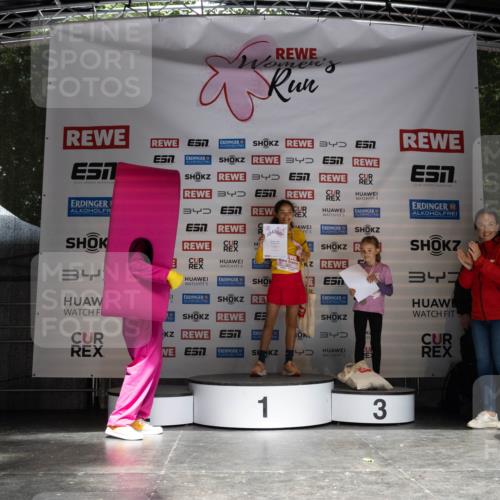 14.06.2026 - REWE Women's Run Michael Strokosch http://msf.ph/oto/9789011 14.06.2026 11:56:52 Laufen 3, 34, 34, 3, 5, 34, 5, 34, 5, 5, 7, 5, 34, 5, 34, 1, 3 meine-sportfotos.de