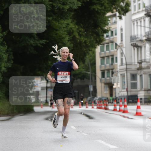 14.06.2026 - REWE Women's Run Jannik Wohlers http://msf.ph/oto/9789455 14.06.2026 09:42:40 Laufen 10020 meine-sportfotos.de
