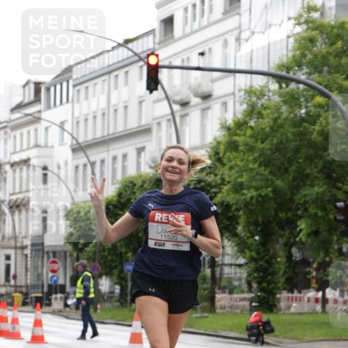 14.06.2026 - REWE Women's Run Jannik Wohlers http://msf.ph/oto/9789745 14.06.2026 09:43:25 Laufen 11520 meine-sportfotos.de