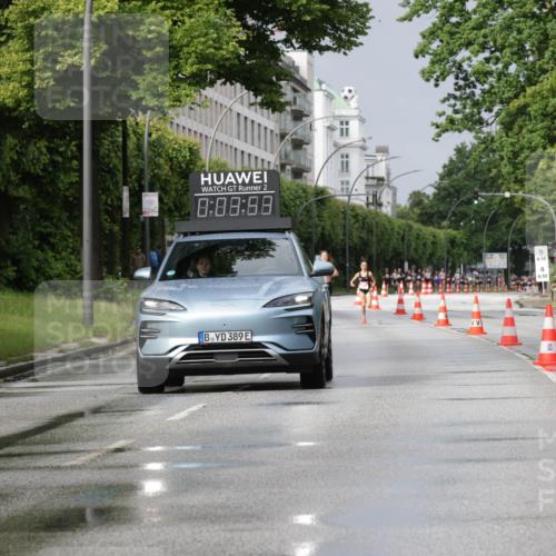 14.06.2026 - REWE Women's Run Jannik Wohlers http://msf.ph/oto/9793212 14.06.2026 09:06:07 Laufen 2, 8, 88, 88, 389, 9, 4 meine-sportfotos.de