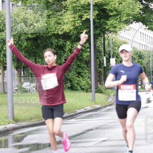 14.06.2026 - REWE Women's Run Jannik Wohlers http://msf.ph/oto/9793571 14.06.2026 09:07:16 Laufen  meine-sportfotos.de