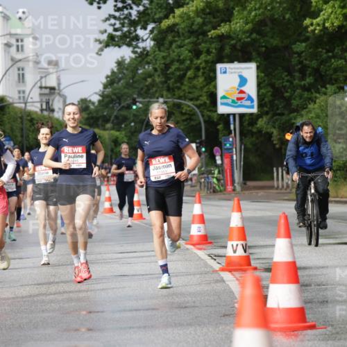 14.06.2026 - REWE Women's Run Jannik Wohlers http://msf.ph/oto/9793947 14.06.2026 09:07:47 Laufen 0274, 57, 10929, 10215, 11351, 57 meine-sportfotos.de
