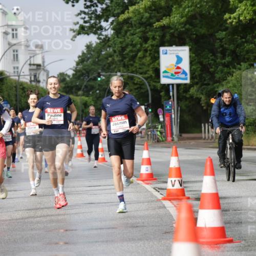 14.06.2026 - REWE Women's Run Jannik Wohlers http://msf.ph/oto/9793949 14.06.2026 09:07:47 Laufen 0274, 57, 10929, 10215, 11351, 57 meine-sportfotos.de