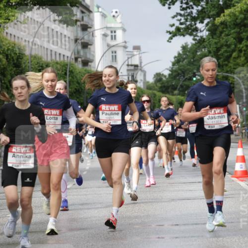 14.06.2026 - REWE Women's Run Jannik Wohlers http://msf.ph/oto/9793988 14.06.2026 09:07:49 Laufen 10430, 10274, 10929, 10215, 11351, 57 meine-sportfotos.de