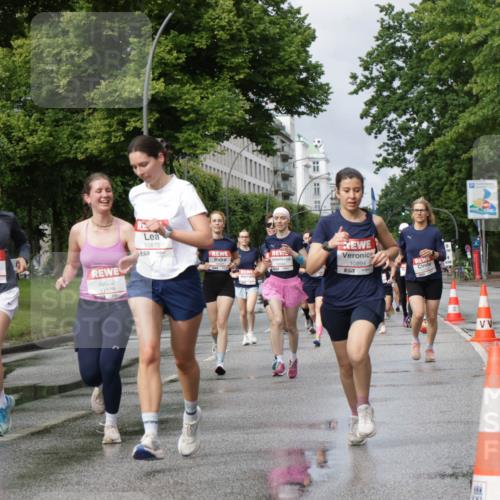 14.06.2026 - REWE Women's Run Jannik Wohlers http://msf.ph/oto/9794087 14.06.2026 09:08:06 Laufen 11530, 11529, 10870, 7, 10894 meine-sportfotos.de