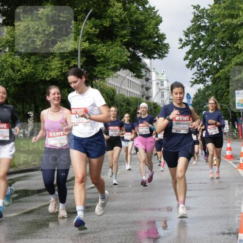 14.06.2026 - REWE Women's Run Jannik Wohlers http://msf.ph/oto/9794090 14.06.2026 09:08:06 Laufen 11530, 7, 11529, 10870, 57, 10894, 57 meine-sportfotos.de