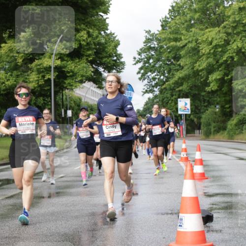 14.06.2026 - REWE Women's Run Jannik Wohlers http://msf.ph/oto/9794108 14.06.2026 09:08:10 Laufen 10650, 57, 11360, 6577, 10763, 5, 00, 5, 93, 02, 22 meine-sportfotos.de