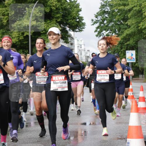 14.06.2026 - REWE Women's Run Jannik Wohlers http://msf.ph/oto/9794160 14.06.2026 09:08:14 Laufen 96, 10958, 11388, 7, 10604, 1014, 10449 meine-sportfotos.de