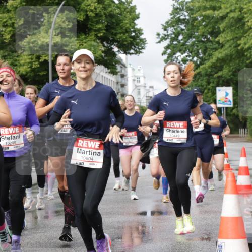 14.06.2026 - REWE Women's Run Jannik Wohlers http://msf.ph/oto/9794167 14.06.2026 09:08:14 Laufen 10958, 57, 10299, 7, 113, 10604, 10449 meine-sportfotos.de