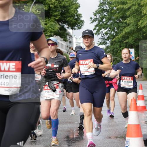 14.06.2026 - REWE Women's Run Jannik Wohlers http://msf.ph/oto/9794212 14.06.2026 09:08:16 Laufen 91, 10885, 10449, 18, 90, 21, 11014, 57, 10085, 10666, 57 meine-sportfotos.de