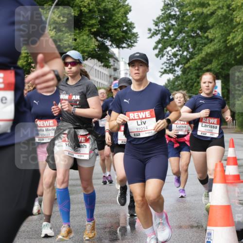 14.06.2026 - REWE Women's Run Jannik Wohlers http://msf.ph/oto/9794218 14.06.2026 09:08:17 Laufen 10449, 10618, 7, 21, 1, 10085, 11014, 7, 11287, 10666, 7 meine-sportfotos.de