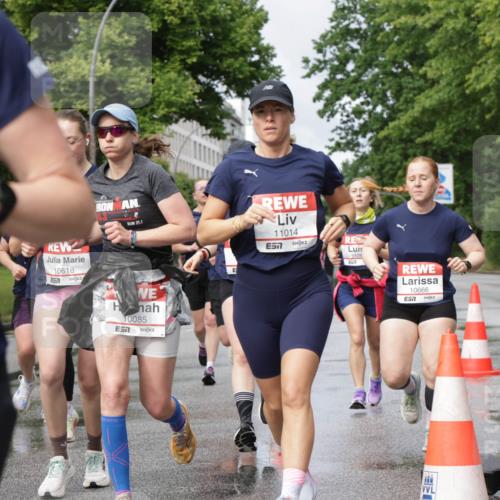 14.06.2026 - REWE Women's Run Jannik Wohlers http://msf.ph/oto/9794226 14.06.2026 09:08:17 Laufen 9, 10618, 21, 1, 10085, 7, 11014, 7, 1128, 5, 10666, 57 meine-sportfotos.de